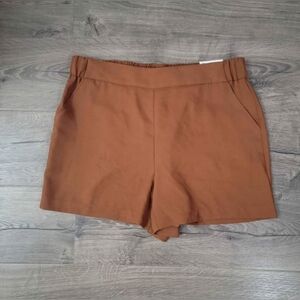 Women's Nine West Mid Rise Shorts Size L NWT